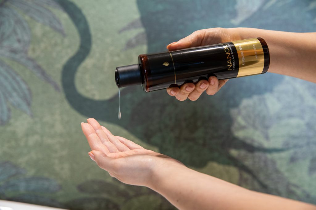 ΣΑΜΠΟΥΑΝ MICELLAR ΜΕ ΥΓΡΟ ΜΕΤΑΞΙ