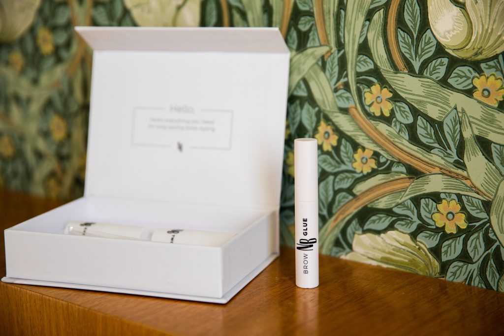 Πρακτικό κιτ ανόρθωσης φρυδιών και πλαστικοποίησης